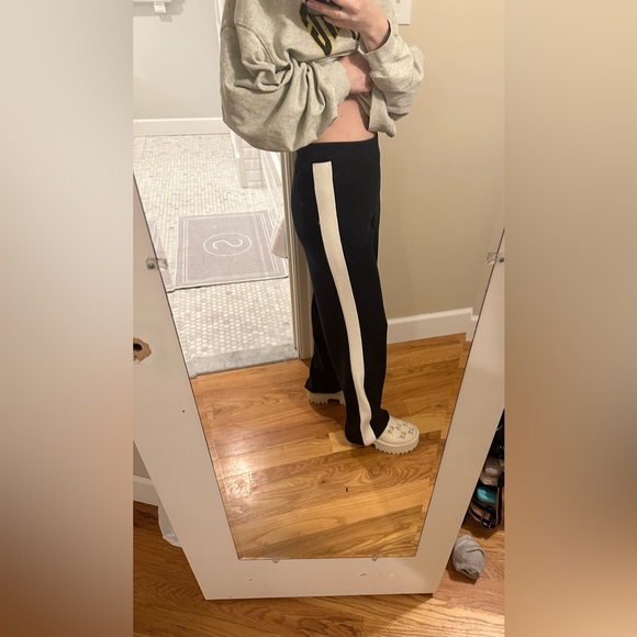 NWT Kule Nola knit sweat pant, navy, size small - Picture 9 of 14